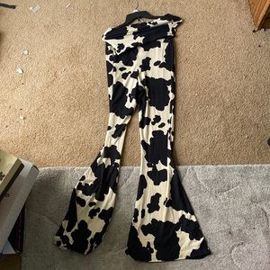 Fashion Nova “Moooving On Up” Top and Bottom stretch to fit size